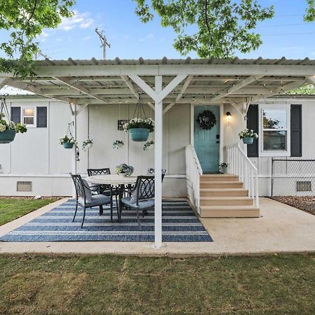 Pet-Friendly Lake Dallas Home Near Lewisville Lake Экстерьер фото