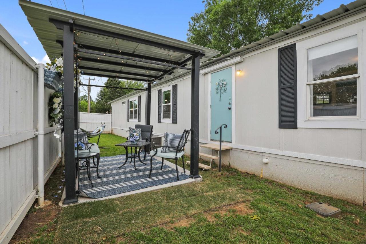 Pet-Friendly Lake Dallas Home Near Lewisville Lake Экстерьер фото