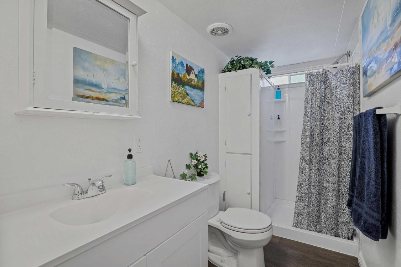 Pet-Friendly Lake Dallas Home Near Lewisville Lake Экстерьер фото