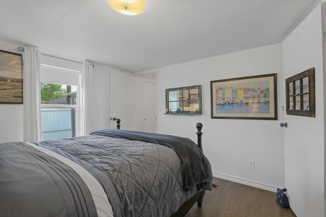 Pet-Friendly Lake Dallas Home Near Lewisville Lake Экстерьер фото